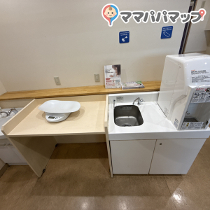 トイザらス神戸umie店(4F)の授乳室・オムツ替え台情報 画像1