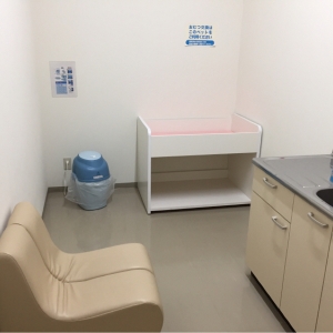 西松屋 福知山店(1F)の授乳室・オムツ替え台情報 画像1