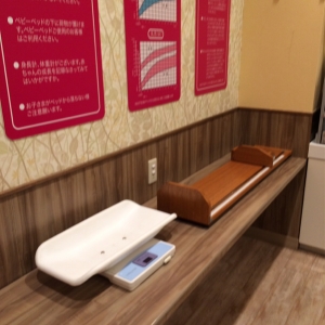 イオンモール宮崎(2Fフードテラス奥 赤ちゃんの部屋)の授乳室・オムツ替え台情報 画像5