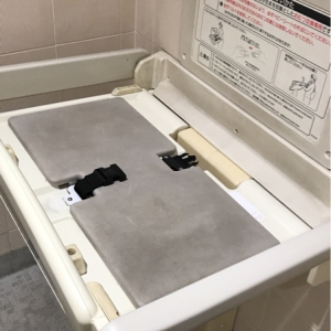 ホームズ横須賀店(1F)のオムツ替え台情報 画像6