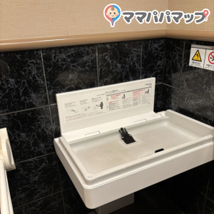 ガスト 南佐久店のオムツ替え台情報 画像1