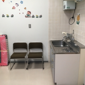 大田区役所 蒲田地域庁舎蒲田地域健康課(2F)の授乳室・おむつ替え台の写真(3枚目)
