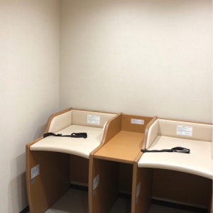 オムツ替え室