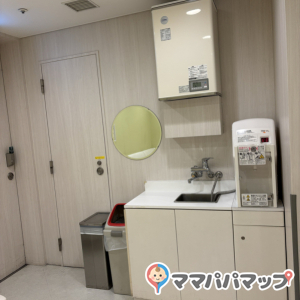ラゾーナ川崎プラザ(南側２階)の授乳室・おむつ替え台の写真(3枚目)
