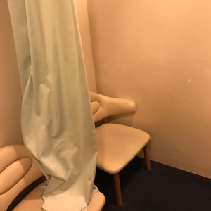 椅子は全部で3席あります