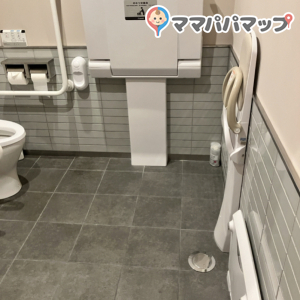 タリーズ武蔵境かえで通り店のオムツ替え台情報 画像1