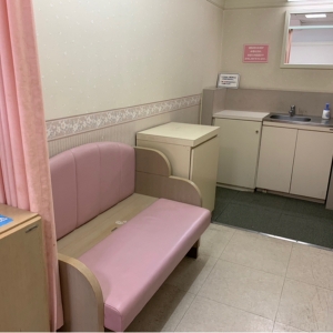 長椅子でゆっくり過ごせました。