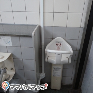 市が尾駅（改札内）のオムツ替え台情報 画像1