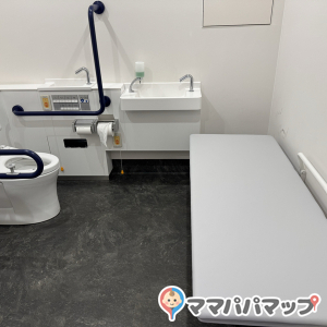 東京大学駒場キャンパス　1号館(1F)の授乳室・おむつ替え台の写真(2枚目)