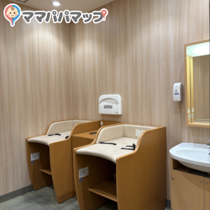 ピオレ姫路(1F)の授乳室・オムツ替え台情報 画像4
