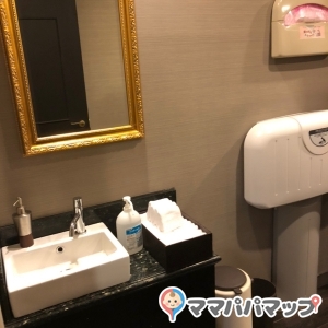 授乳室内に手洗い場有り