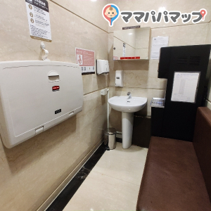 寶麗廣場BELLAVITA(3F)の授乳室・おむつ替え台の写真(3枚目)