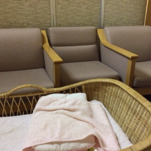 神楽殿の地下に、ちょっとした授乳スペースがあります。