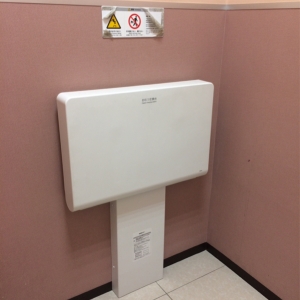ヨークベニマル　新谷川瀬店(2F)の授乳室・オムツ替え台情報 画像2