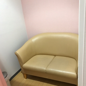 授乳室はかなり広めでした。