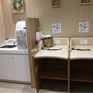 鶴屋百貨店Ｎｅｗ−Ｓ(2F)の授乳室・おむつ替え台の写真(10枚目)