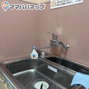 ベビー・子供用品バースデイ北入曽店(1F)の授乳室・オムツ替え台情報 画像4