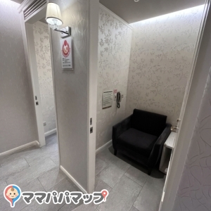 新光三越 南西店(6F)の授乳室・おむつ替え台の写真(1枚目)