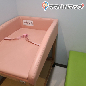 池上梅園 休憩所(1F)の授乳室・おむつ替え台の写真(1枚目)