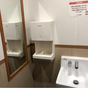 くら寿司　天六駅前店(2F)のオムツ替え台情報 画像4