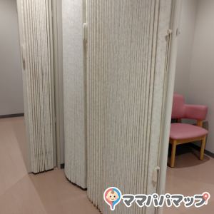 アコーディオンカーテンでしっかり閉められます