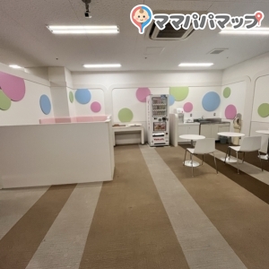 イオンモール鈴鹿(2階 赤ちゃん休憩室)の授乳室・オムツ替え台情報 画像6