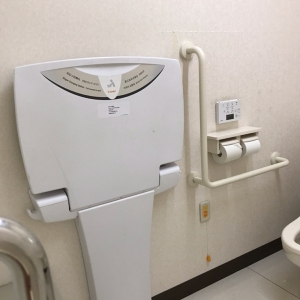 スーパーバリュー 八王子高尾店のオムツ替え台情報 画像4