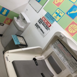 ジョーシン三宮1ばん館(5F)の授乳室・オムツ替え台情報 画像7