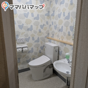 シンエイライフ犬山ライブラリー (犬山市立図書館)(2F)の授乳室・オムツ替え台情報 画像2