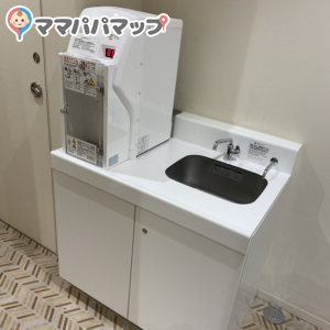 HIROSHIMA GATE PARK ひろしまゲートパーク(1F)の授乳室・おむつ替え台の写真(2枚目)