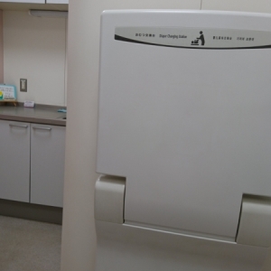 大田区立入新井図書館(4F)の授乳室・オムツ替え台情報 画像1