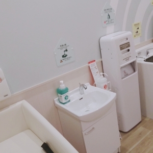 イオンスタイル岡山青江(1F)の授乳室・オムツ替え台情報 画像8