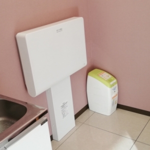 バースデイ カルナ大曽店(2F)の授乳室・オムツ替え台情報 画像4