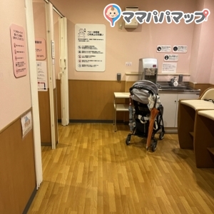 三井アウトレットパーク　ジャズドリーム長島(フジヤ横)(1F)の授乳室・オムツ替え台情報 画像2