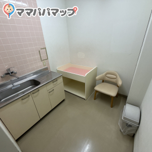 西松屋 明石魚住店の授乳室・オムツ替え台情報 画像1