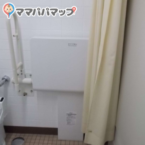 4階メイン側バリアフリートイレ