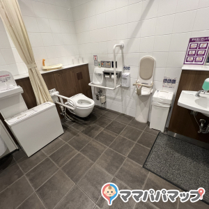 イオンモールつくば(1階  レストラン街東入口そば)の授乳室・オムツ替え台情報 画像4