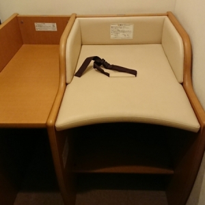 オムツ台