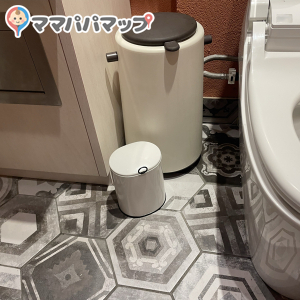 オムツ用ゴミ箱がありました。