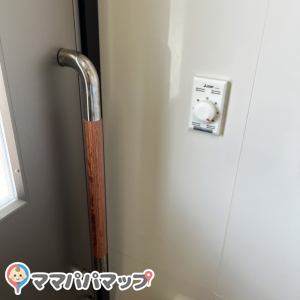 大高緑地　交通公園駐車場の授乳室・オムツ替え台情報 画像1