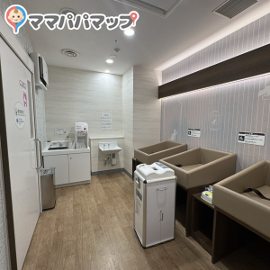イオンモール西館1F(1F)の授乳室・オムツ替え台情報 画像1
