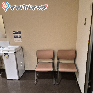 赤れんがテラス2F(2F)の授乳室・おむつ替え台の写真(3枚目)