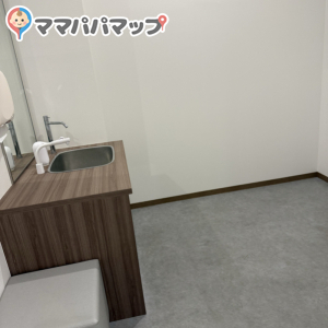 ガリバー新狭山店(2F)の授乳室・オムツ替え台情報 画像6
