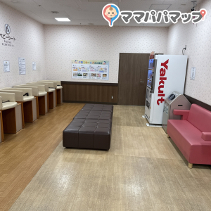 イオンモール茨木(3F イオンスタイル側赤ちゃん休憩室)の授乳室・オムツ替え台情報 画像3