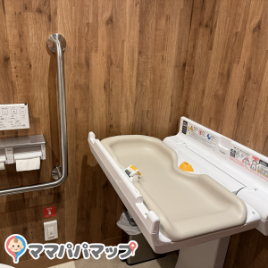モスバーガー浅草橋駅前店のオムツ替え台情報 画像1