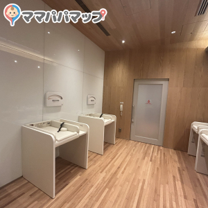 ニュウマン高輪South(5F)の授乳室・オムツ替え台情報 画像5