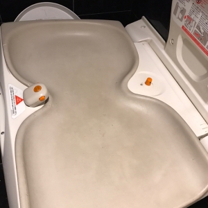 ステーキガスト 小山店のオムツ替え台情報 画像1