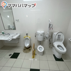 ケーズデンキ 佐世保店(1F)の授乳室・オムツ替え台情報 画像2