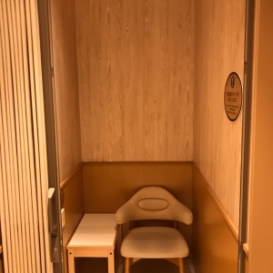 授乳室入って右手の個室