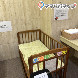 小川屋(フロント階（3階）　女子トイレ)の授乳室・おむつ替え台の写真(1枚目)
